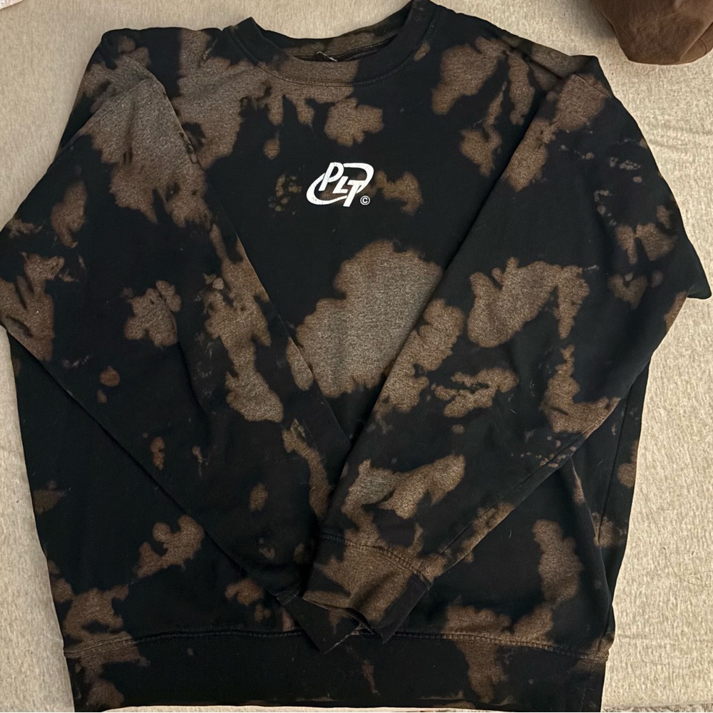 Pretty Little Thing Tie Dye Pullover